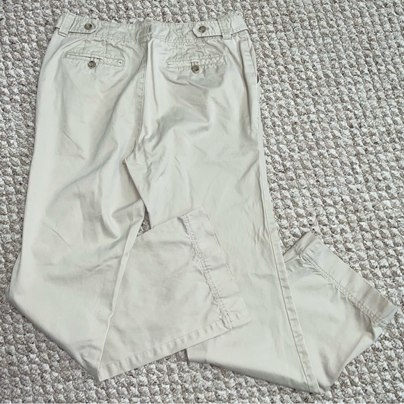 2 for $20 or 5 for $40
EDDIE BAUER CHINO PANTS - SZ. 6 - Picture 7 of 10